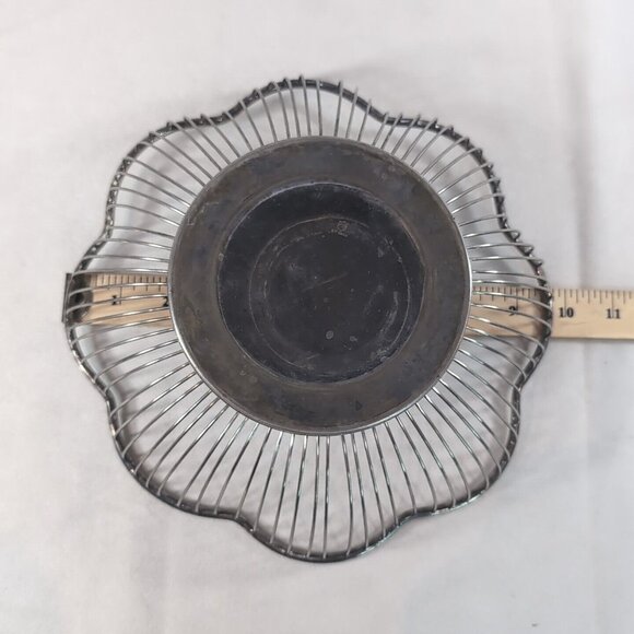 Vintage EP Brass SilverPlate Wire Bowl Fruit Floral Flower Pedestal Bread Basket - Picture 8 of 10